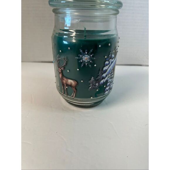 Handmade detailed winter scene with snowy houses and evergreen trees - Picture 4 of 4